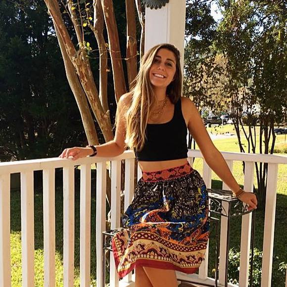 Meet your Posher, Samantha - Picture 1 of 1